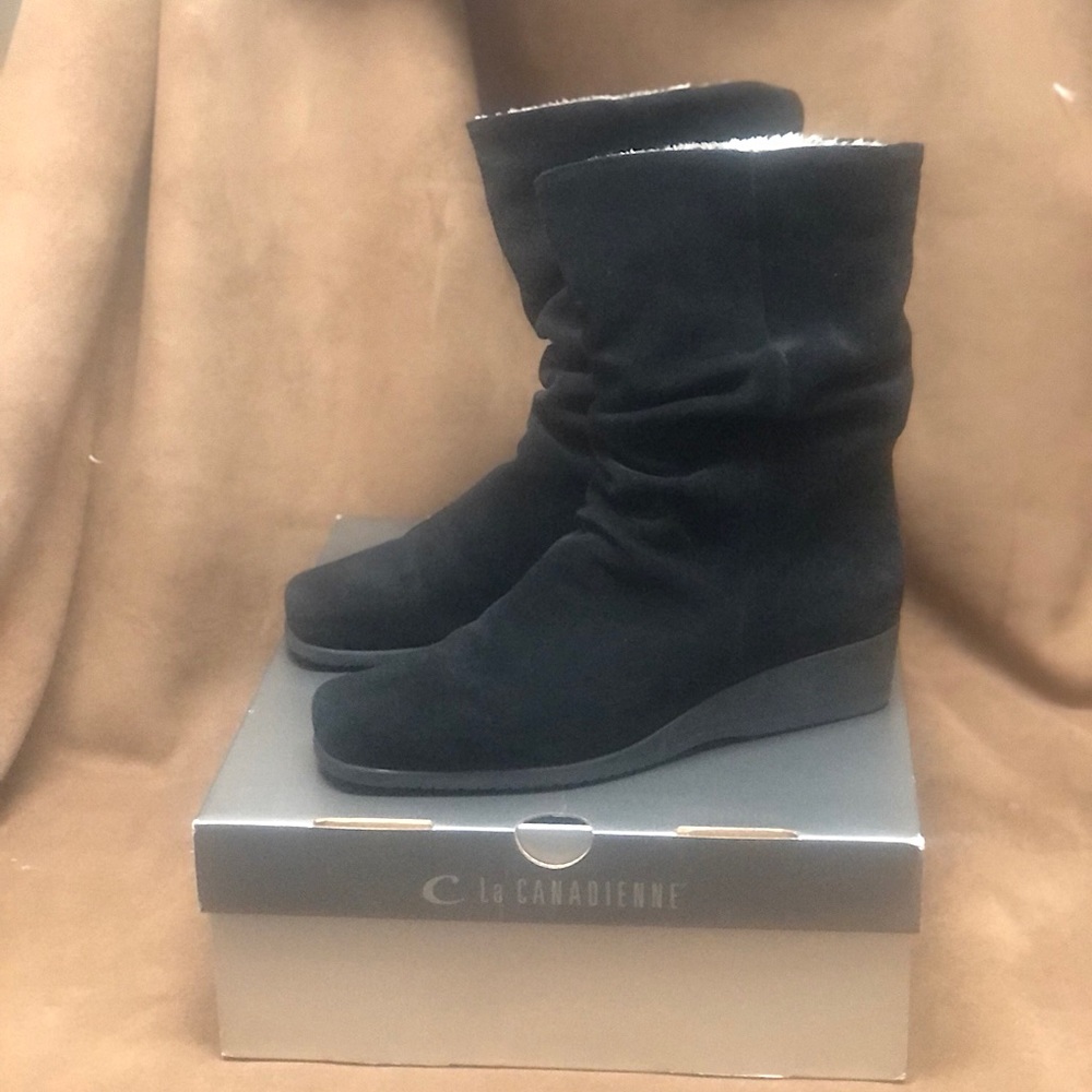 NWT, La Canadienne Fancy Faux Wedge boot